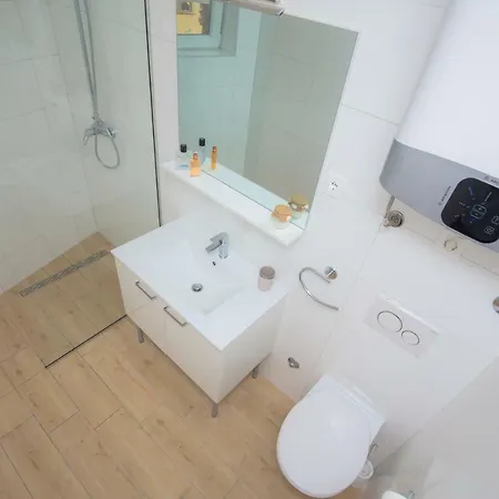 Apartment Rita Primosten