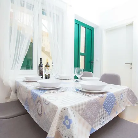 Rita Apartamento Primošten