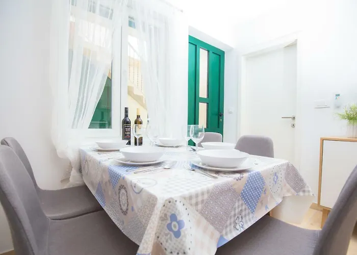 Rita Apartment Primosten